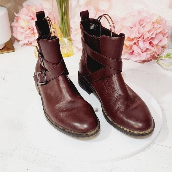 UMBERTO Raffini Tanya Brown Ankle Boots With Buckle Straps Size 9 - Picture 6 of 10